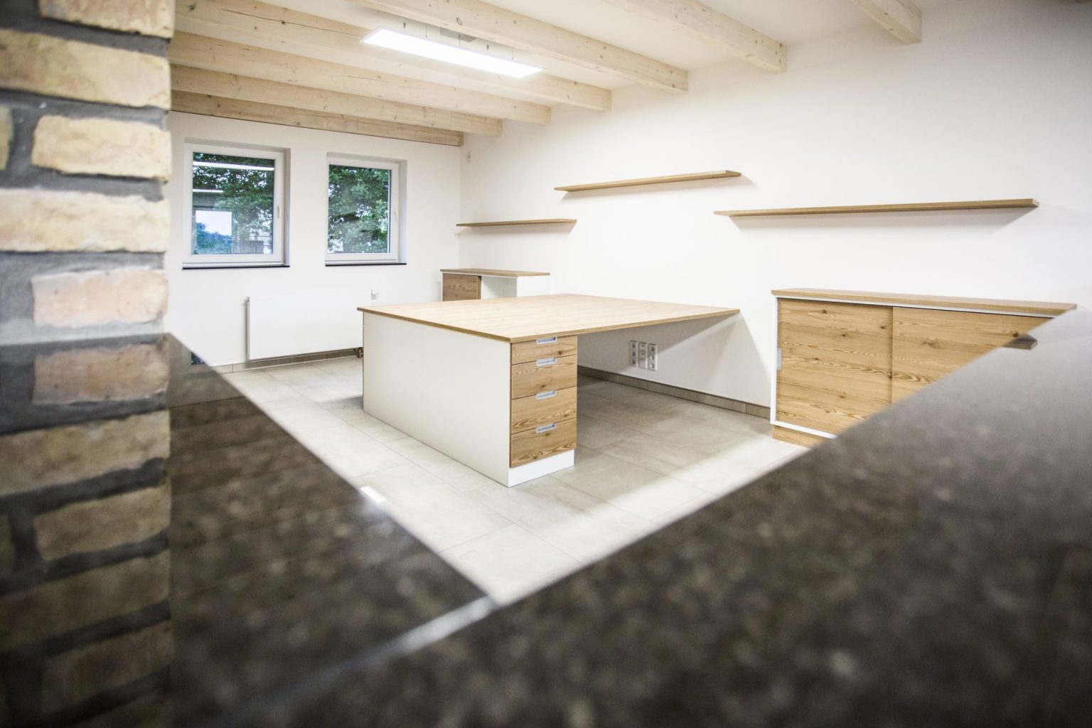 2017 | BÜROAUSBAU exklusiv & praktisch | Tischlerei Brandenburg